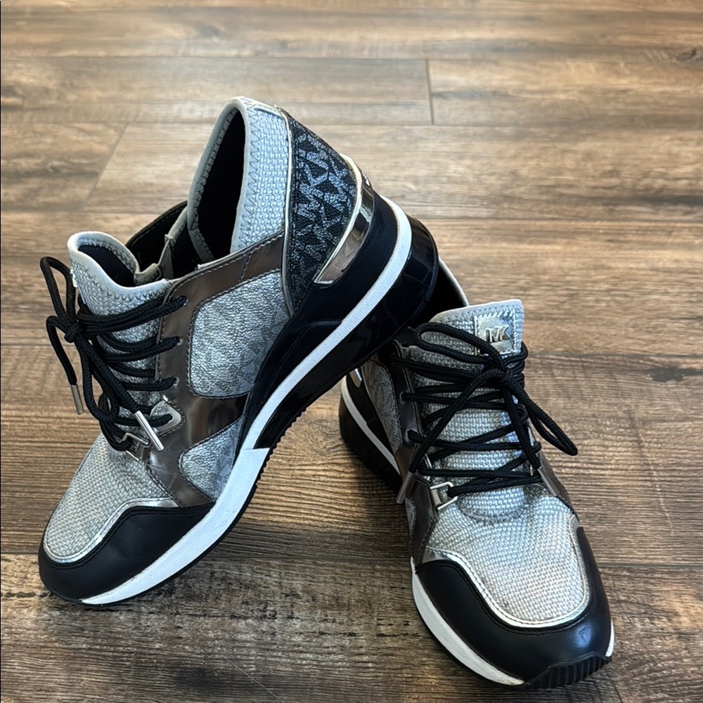 MICHAEL KORS Stylish Black, Silver, and Gray Wedge Sneakers